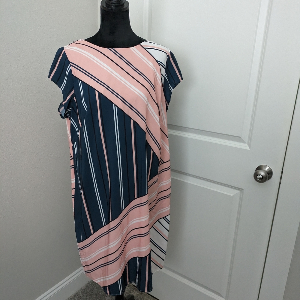 Women's midi dress with a tie back